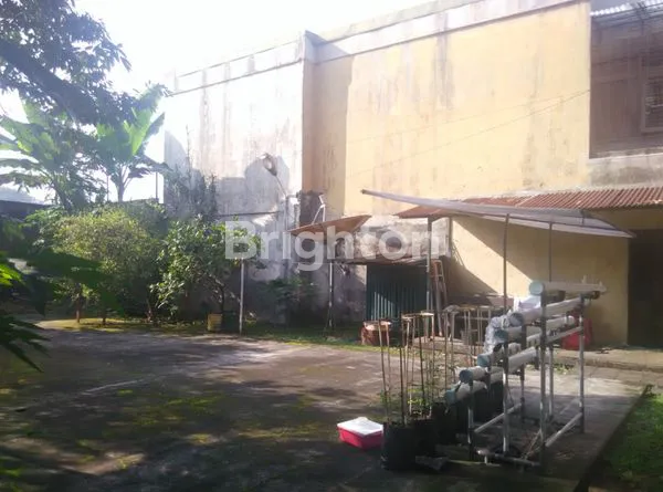 image RUMAH HUNI & BISA UNTUK TEMPAT USAHA DI AREA BISNIS & KOMERSIL DI JLN CIHAMPELAS BANDUNG (3)