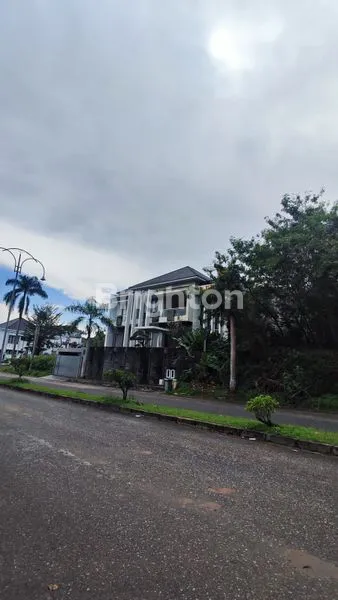 image KAVLING SUKAJADI 600M² HADAP TIMUR. BATAM CENTER (2)