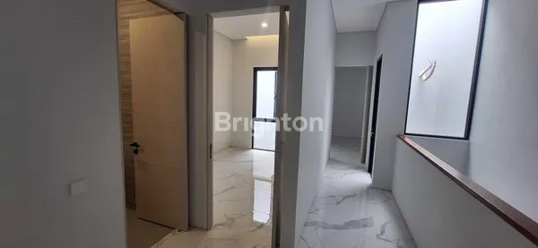 image RUMAH GRESS PALING CUENGLI DI MULYOSARI (8)