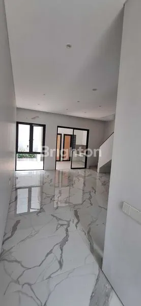 image RUMAH GRESS PALING CUENGLI DI MULYOSARI (3)