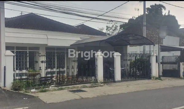 image RUMAH 2LANTAI DI AREA TENGAH KOTA MALANG (1)