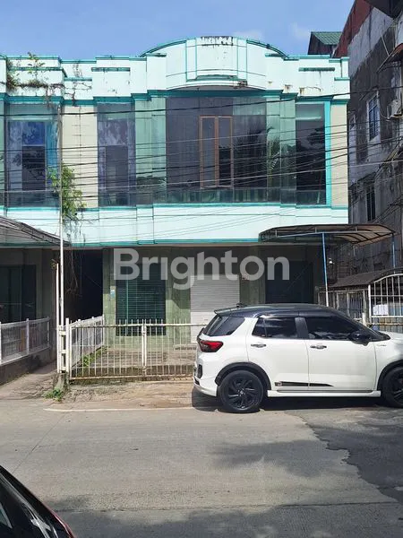 image DISEWAKAN RUMAH KANTOR 2 LANTAI PINGGIR JALAN (1)