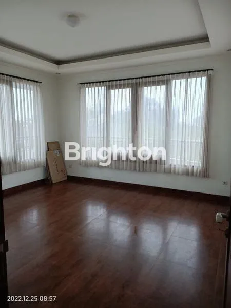 image RUMAH MEWAH SEMI VILLA KAWASAN UNIVERSITAS UDAYANA JIMBARAN BAI (6)