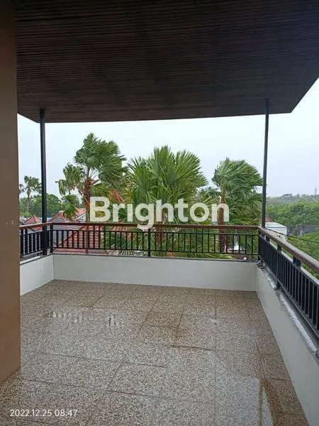 image RUMAH MEWAH SEMI VILLA KAWASAN UNIVERSITAS UDAYANA JIMBARAN BAI (5)