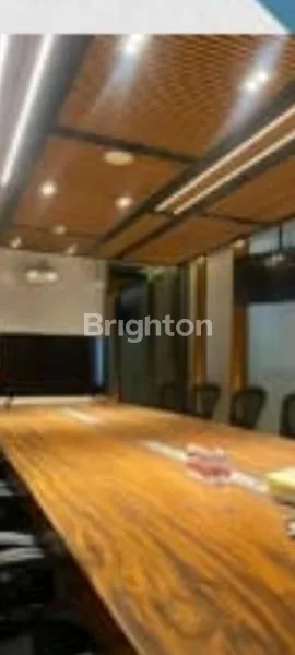 image GEDUNG 6 LANTAI DI JALAN EMBONG KENONGO  SURABAYA (4)