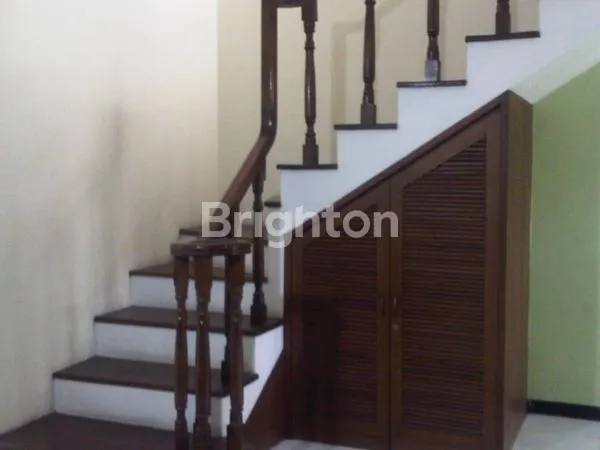 image MURAH RUMAH 2 LANTAI SIAP HUNI, PERUM. PRATAMA SURABAYA (7)