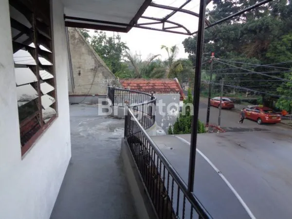 image KETINTANG MADYA RUMAH 2 LANTAI + KOS AKTIF LOKASI STRATEGIS (3)