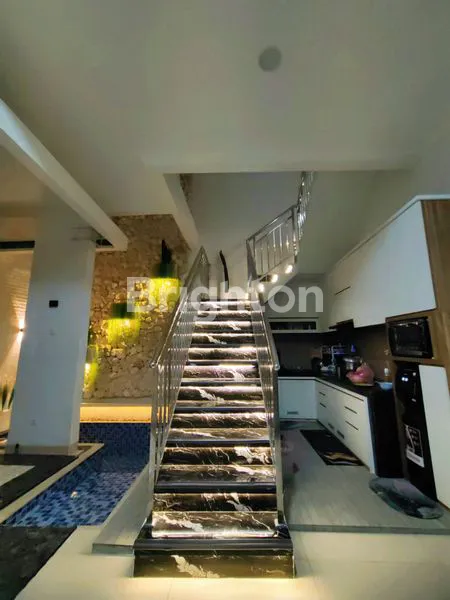 image RUMAH MEWAH, BINTARO, TANGSEL (4)