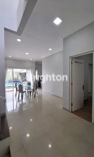 image RUMAH MEWAH 2 LANTAI DENGAN KOLAM RENANG PRIBADI DI VILLA PUNCAK TIDAR MALANG (6)