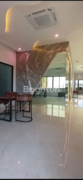 image DI JUAL GEDUNG 3 LANTAI VIEW PANTAI PADANG GALAK – DENPASAR (6)