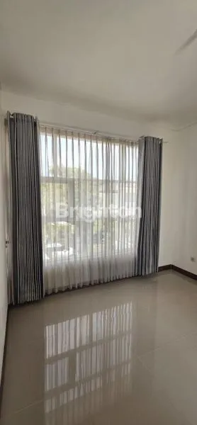 image RUMAH 2 LANTAI SHM DI CLUSTER ROYAL RESIDENCE (4)