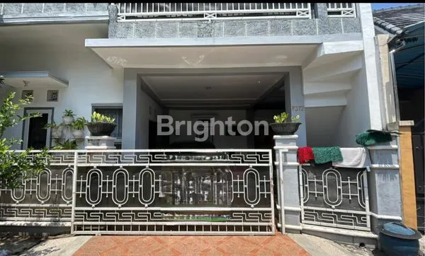 image RUMAH 2LANTAI DI AREA TENGAH KOTA MALANG (1)