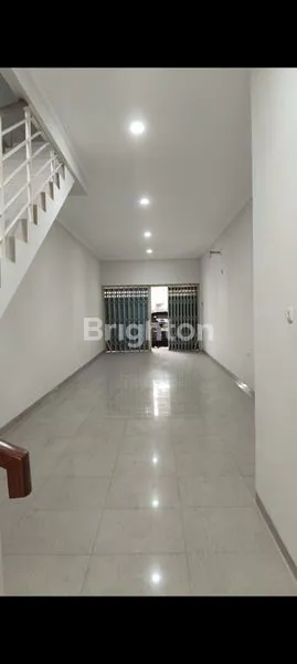 image *TURUN HARGA 200 JUTA!*  *JUAL RUKO GRESS DI JALAN UTAMA KOMPLEKS JEMURSARI*  (2)