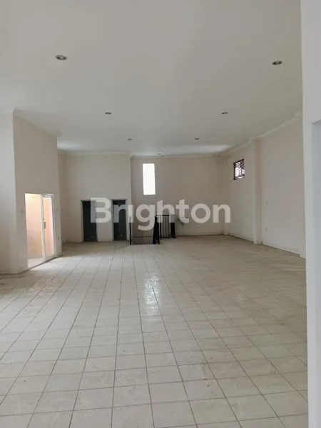 image DISEWAKAN RUKO 2 LANTAI DI TULUNGREJO PARE (2)