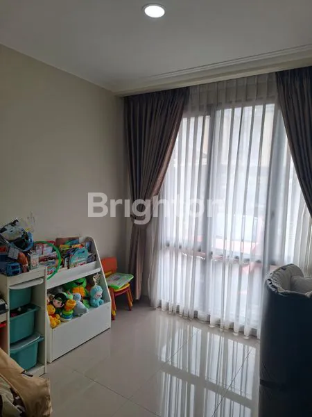 image RUMAH TERBAIK BERADA DI CLUSTER BARU DI KOTA WISATA, LOKASI STRATEGIS DI WILAYAH PENGEMBANGAN TERBARU. (6)