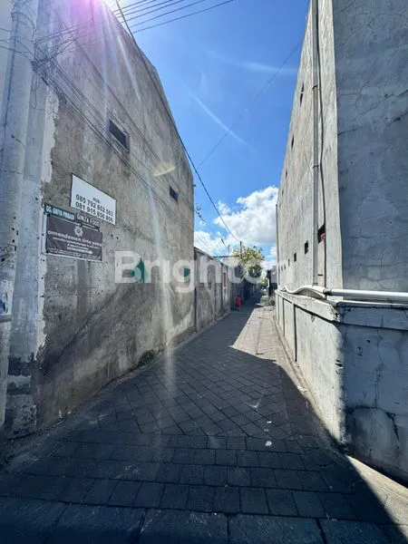 image TANAH SANGAT STRATEGIS COCOK UNTUK USAHA KOSAN LUAS TANAH 1500M2 DI JALAN NUSANTARA GANG GRIYA PRIBADI KAWASAN TUBAN KUTA \N (3)