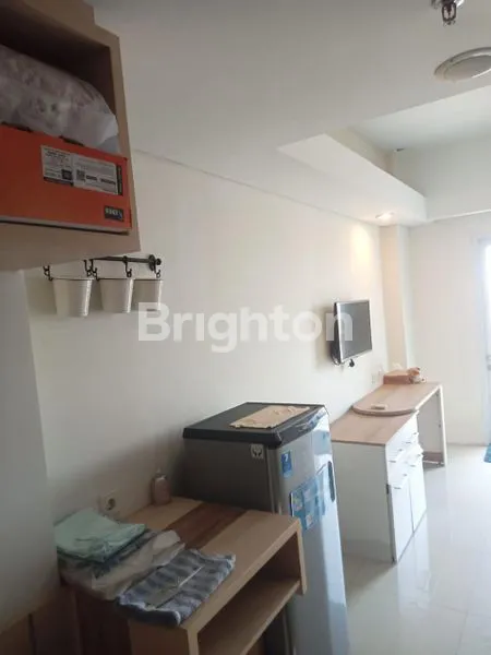 image APARTEMEN TYPE STUDIO FULL FURNISHED SIAP HUNI SELANGKAH KE TOL (6)