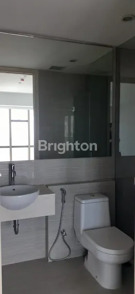 image VIEW POOL DAN WADUK APARTEMEN LA RIZ MANSION PAKUWON INDAH !! (3)