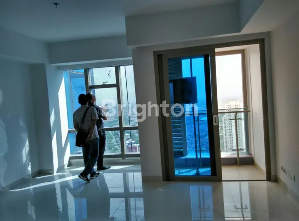 image VIEW POOL DAN WADUK APARTEMEN LA RIZ MANSION PAKUWON INDAH !! (1)