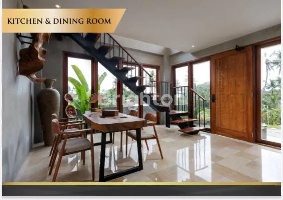 image OCEAN VIEW VILLA AT CEMAGI (5)