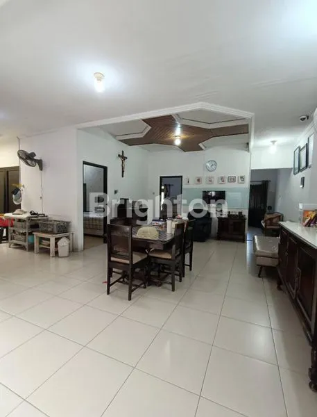 image KLAMPIS ANOM, WISMA MUKTI,  SIAP HUNI, 3 M AN   ROW JALAN 3 , LOKASI DEKAT MANYAR KERTOARJO,MANYAR JAYA, MANYAR TIRTOYOSO,   , KERTAJAYA, GALAXY MALL (2)