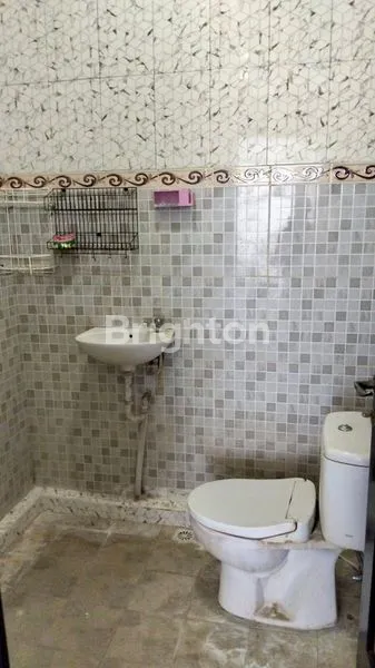 image RUMAH 5 KAMAR SIAP HUNI, HADAP TIMUR (6)