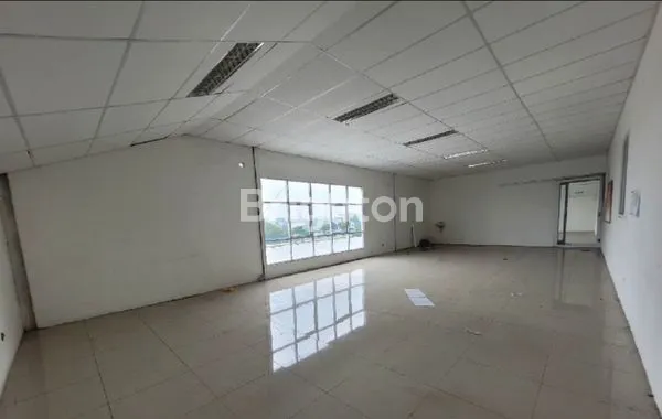 image GUDANG SIAP PAKAI DI KAWASAN INDUSTRI – AKSES KONTAINER MUDAH! (6)