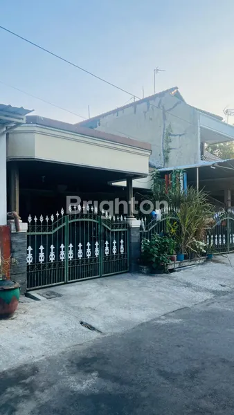 image RUMAH LAMA 1 UNIT HUNIAN NYAMAN DI DAERAH RUNGKUT SURABAYA (1)