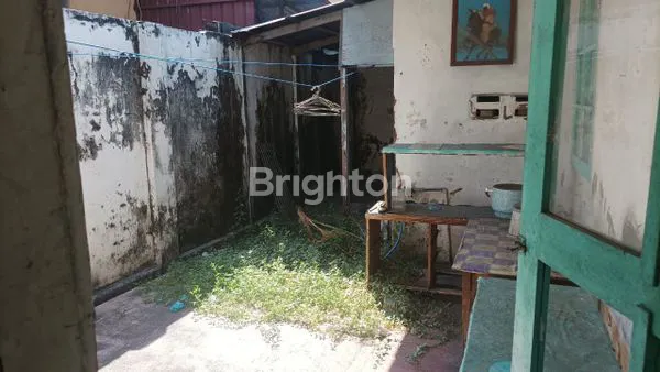 image RUMAH USAHA DAN GUDANG KETINTANG SURABAYA LUAS 1277 METER (2)