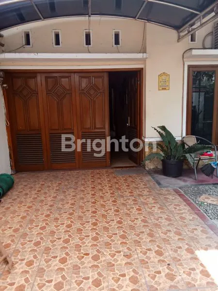 image DIJUAL RUMAH LUAS STRATEGIS SELANGKAH KE RAMPAL, STASIUN MALANG KOTA BARU, ALUN ALUN KOTA MALANG (7)