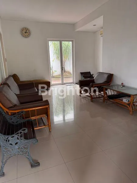 image RUMAH MEWAH FURNISH DI ROYAL RESIDENCE (1)