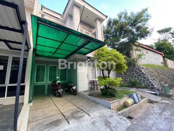 image RUMAH 2 LANTAI FURNISHED LENGKAP BEKASI (1)