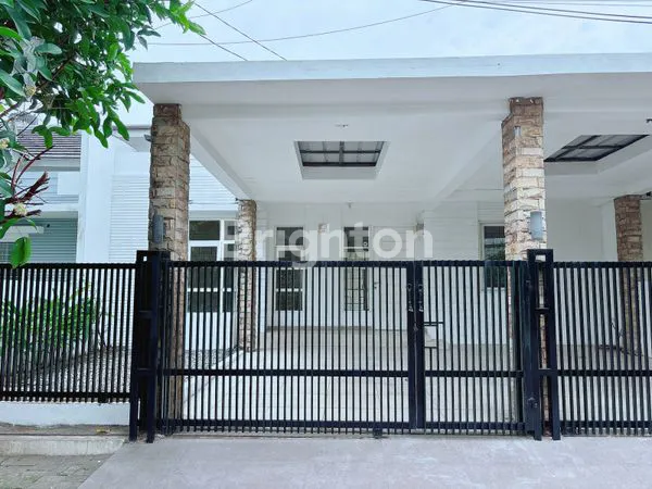 RUMAH ASRI LT 200M² DI CIBUBUR COUNTRY