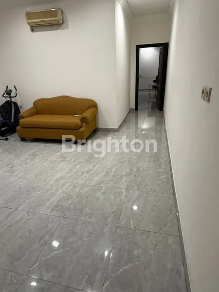 image RUKO STRATEGIS 3,5 LANTAI, FULL FURNISH & SHM (4)