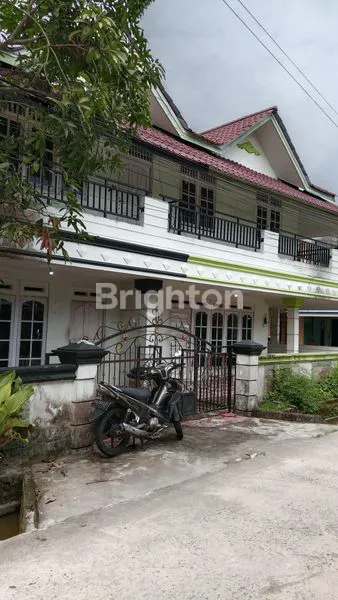RUMAH KONTRAKAN 2 LANTAI JALAN VETERAN GANG SYUKUR 6
