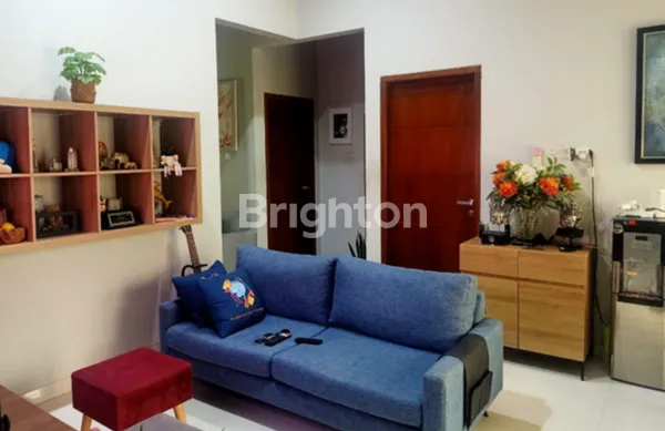 image JUAL CEPAT: RUMAH MINIMALIS MODERN, SIAP HUNI DI PERUM SURYA REGENCY, GEDANGAN! (3)