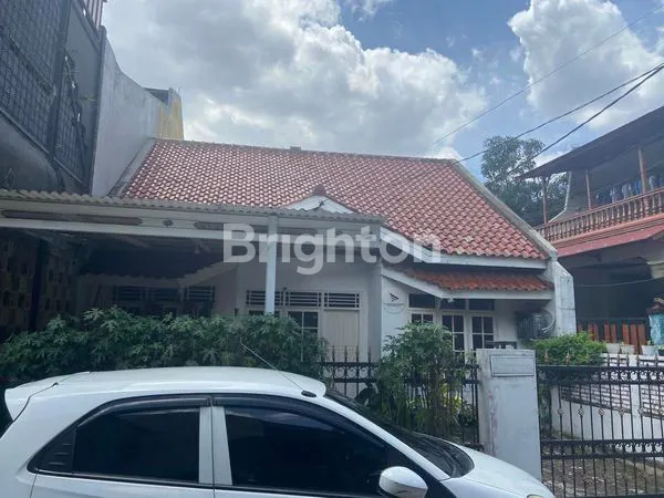 image RUMAH ASRI DAN TENANG DALAM KOMPLEK SIAP HUNI PENGADEGAN JAKARTA SELATAN (5)