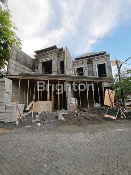 image RUMAH MEWAH SARONOJIWO PRAPEN JEMURSARI DEKAT MARGOREJO INDAH SURABAYA (1)