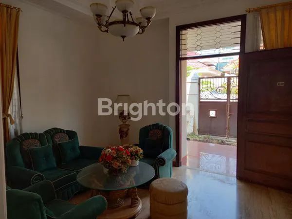 image RUMAH 5+1 KT FULL FURNISH HARGA MENARIK TENGAH KOTA SURABAYA  (4)