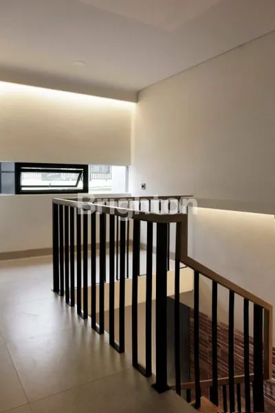 image RUMAH BARU 3 KT DI BINTARO, SIAP HUNI (7)