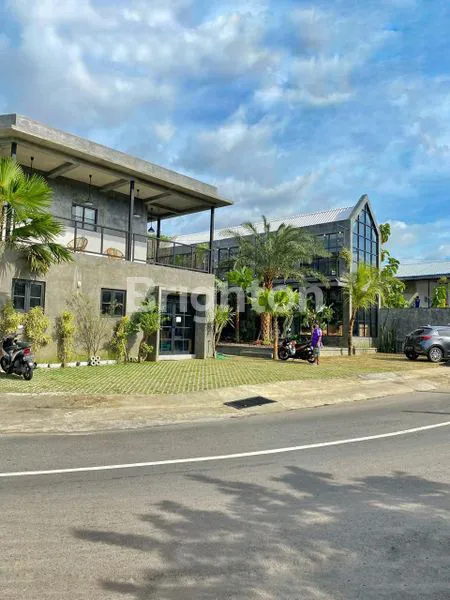 image STRATEGIS! CAFE 2 LANTAI DEKAT KAMPUS UNS SOLO (1)