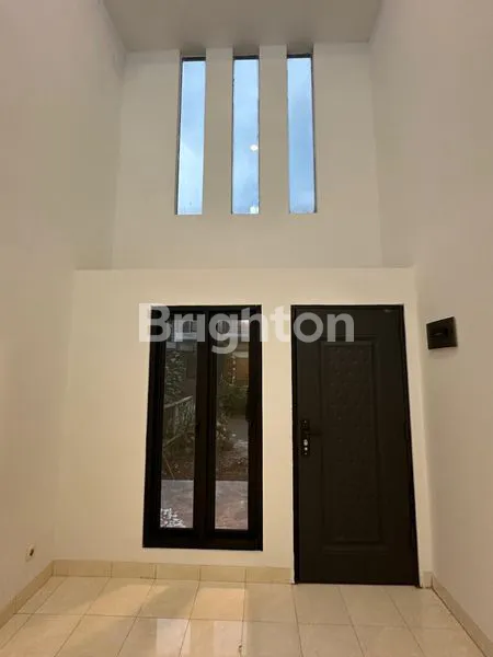 image RUMAH SIAP HUNI BANGET DI RAFFLES HILLS, DEKAT KE CIBUBUR JUNCTION, STASIUN LRT, DAN GERBANG TOL JAGORAWI CIBUBUR (7)