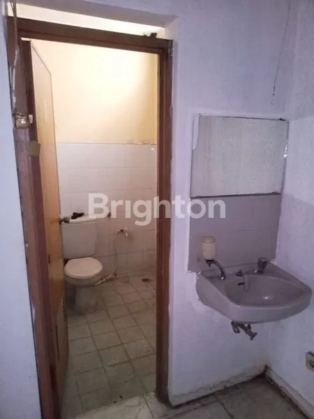 image RUKO ELEGAN NYAMAN 3 LANTAI BINTARO TANGERANG SELATAN (4)