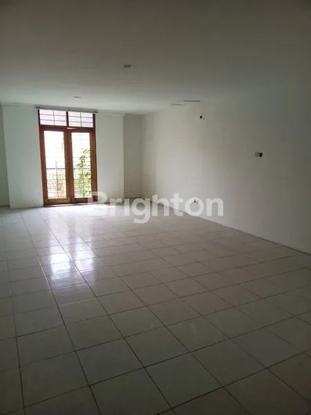 image RUKO ELEGAN NYAMAN 3 LANTAI BINTARO TANGERANG SELATAN (2)