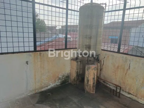 image RUMAH 2 LANTAI SHM DI JL GARUDA MEDAN (4)