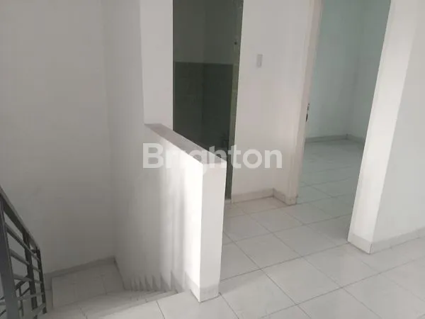 image RUMAH 2 LANTAI SHM DI JL GARUDA MEDAN (6)