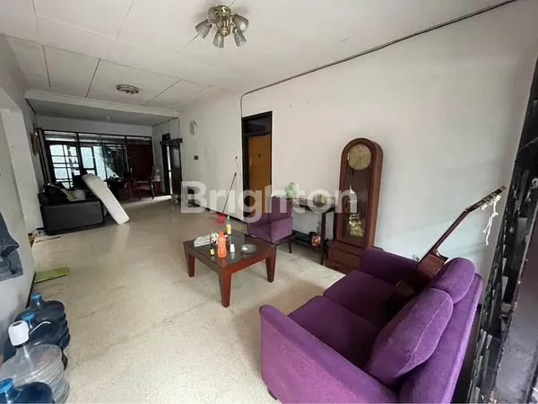 image RUMAH BENDUL MERISI SELATAN LOKASI STRATEGIS  (2)