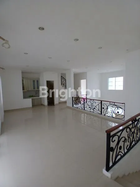 image RUMAH MODERN & MINIMALIS  SIAP HUNI (4)