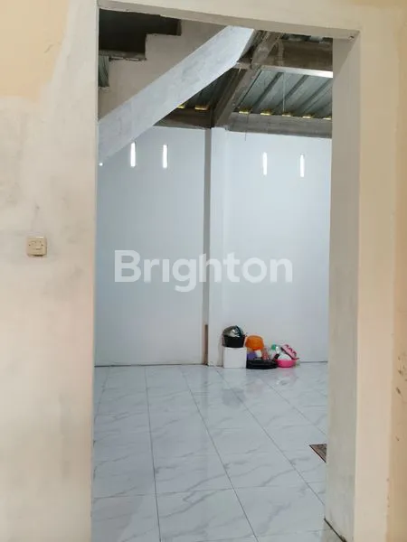 image RUMAH KOKOH DI JALAN RAYA MEKAR BARU I (5)