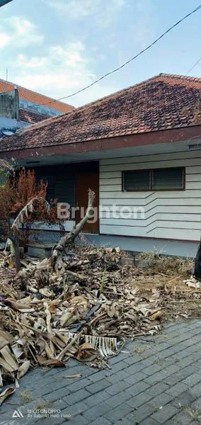 image RUMAH PUSAT KOTA LOKASI STRATEGIS COCOK UNTUK TEMPAT USAHA (1)